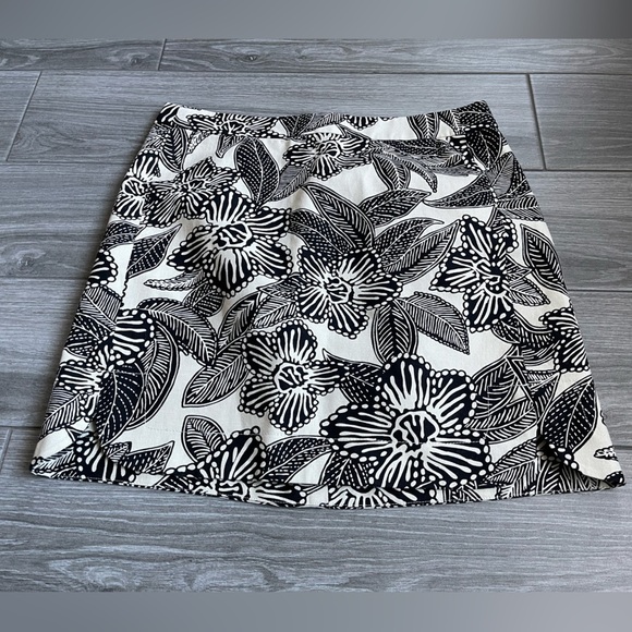 J. Crew Women’s Linen Blend Skirt in black & white floral boho style, size 2• - Picture 1 of 8
